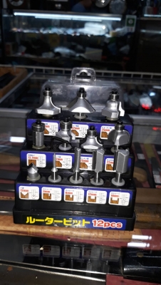 ขายดอกเร้าเตอร์ชุด12ชิ้น MADE IN JAPAN.ใหม่ ขายดอกเร้าเตอร์ชุด12ชิ้น MADE IN JAPAN.ใหม่