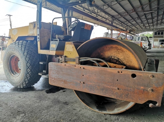 ปิดการขาย!!รถบดล้อเรียบสั่นสะเทือน10ตันDynapac CA251D สภาพดี ยางสวย เล่มทะเบียนพร้อม