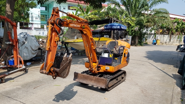 Hitachi EX12 ขายด่วน