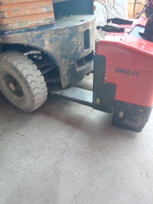 แฮนด์ลิฟไฟฟ้า