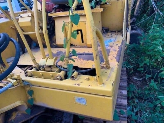 ขาย 135,000 บาท   KOMATSU PC30-3   เครื่องดี ปั๊มแรง เอวแน่น ช่วงล่างเต็ม รถสวยพร้อมใช้ เอกสารซื้อขาย  สนใจ  นครพนม  โทร 0610710295  สนใจ รายการสินค้า อื่นๆ ที่ เว็ปไชค์ Truck2Hand https://www.truck2hand.com/index.php?actions=content/search&amp;member_id=