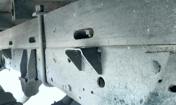 หกล้อ ฮีโน่ FD3H HO7C185โบว์ ติดเครน UNIC 3ตัน 3ปอก กะบะยาว5ม.เครืองดี แคชชีสวย รถสภาพดีใช้งานประจำ ทะเบียน ม.79