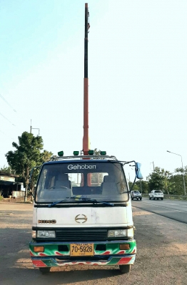 หกล้อ ฮีโน่ FD3H HO7C185โบว์ ติดเครน UNIC 3ตัน 3ปอก กะบะยาว5ม.เครืองดี แคชชีสวย รถสภาพดีใช้งานประจำ ทะเบียน ม.79 หกล้อ ฮีโน่ FD3H HO7C185โบว์ ติดเครน UNIC 3ตัน 3ปอก กะบะยาว5ม.เครืองดี แคชชีสวย รถสภาพดีใช้งานประจำ ทะเบียน ม.79