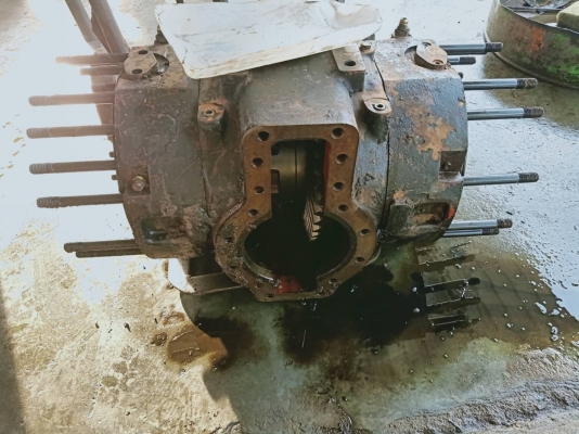 เพลาข้าง รถบด Dynapac CA251D สภาพสวย มี 2 เส้นๆละ 17,000 บาท