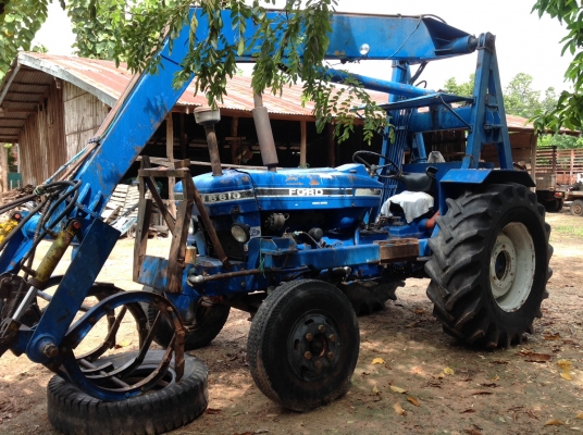 ขายรถคีบอ้อยFORD77.T5 พร้อมเล่มทะเบียน เครื่องแน่นเกียดีระบบดีปกติ พร้อมใช้งาน