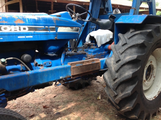 ขายรถคีบอ้อยFORD77.T5 พร้อมเล่มทะเบียน เครื่องแน่นเกียดีระบบดีปกติ พร้อมใช้งาน