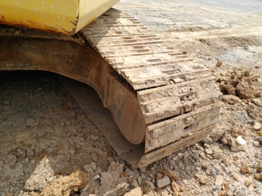 มี VDO ให้ชม.KOMATSU PC200-8 MO มีระบบหัวกระแทก มีที่ปรับมือคอลโทรล ราคา 1050000