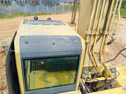 มี VDO ให้ชม.KOMATSU PC200-8 MO มีระบบหัวกระแทก มีที่ปรับมือคอลโทรล ราคา 1050000
