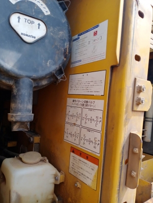 มี VDO ให้ชม.KOMATSU PC200-8 MO มีระบบหัวกระแทก มีที่ปรับมือคอลโทรล ราคา 1050000