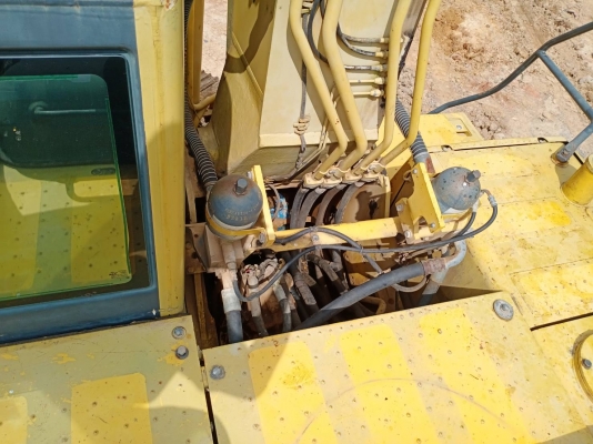 มี VDO ให้ชม.KOMATSU PC200-8 MO มีระบบหัวกระแทก มีที่ปรับมือคอลโทรล ราคา 1050000