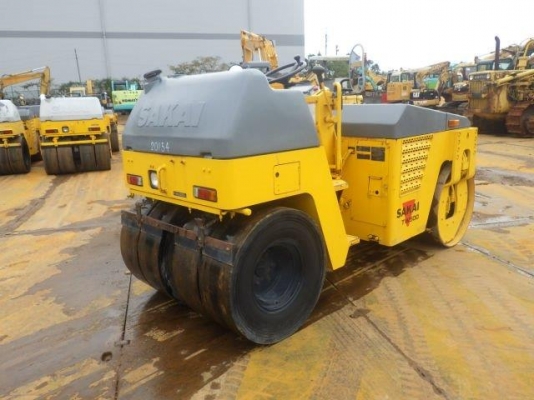 ขายรถบด 3.5ตัน SAKAI  TW500W-1 3,900ชม. จากญี่ปุ่น โทร. 092-929-9942 ธีรเทพ (แบงค์)