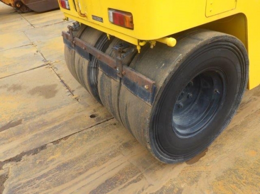 ขายรถบด 3.5ตัน SAKAI  TW500W-1 3,900ชม. จากญี่ปุ่น โทร. 092-929-9942 ธีรเทพ (แบงค์)