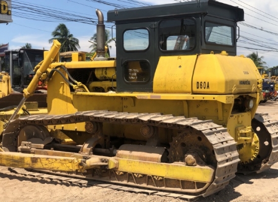 ขายรถดันดิน KOMATSU D60P-6 นำเข้าเองจากญี่ปุ่น สภาพสวยพร้อมใช้ มีVDOการทำงานครับ ขายรถดันดิน KOMATSU D60P-6 นำเข้าเองจากญี่ปุ่น สภาพสวยพร้อมใช้ มีVDOการทำงานครับ