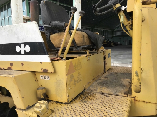 ขายรถตัก KOMATSU รุ่น 507 รถสวยสภาพดี ราคาถูกครับคันนี้ ขายรถตัก KOMATSU รุ่น 507 รถสวยสภาพดี ราคาถูกครับคันนี้