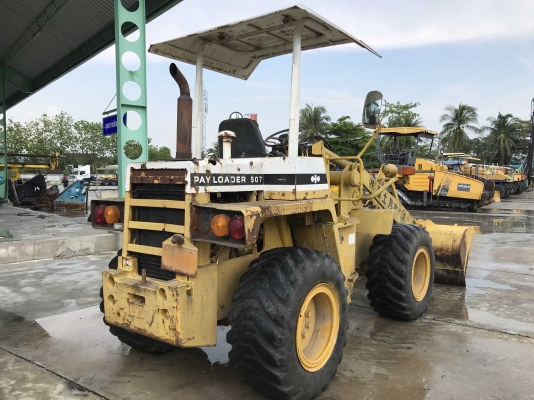 ขายรถตัก KOMATSU รุ่น 507 รถสวยสภาพดี ราคาถูกครับคันนี้ ขายรถตัก KOMATSU รุ่น 507 รถสวยสภาพดี ราคาถูกครับคันนี้