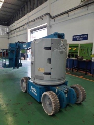 กระเช้าไฟฟ้า GENIE Z30-20N บูมพับ ยกสูง 9 เมตร มือสองญี่ปุ่น