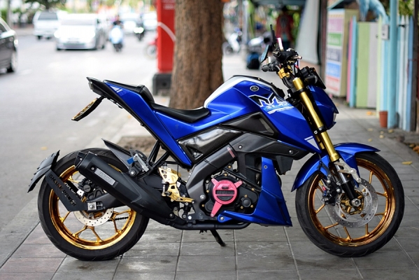 M slaz สีนํ้าเงิน เครื่องเดิม ภายนอกแต่งตามรูป มีเล่มเอกสารครบ 39900