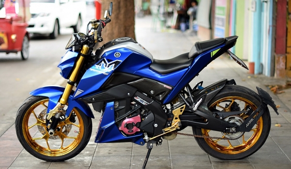 M slaz สีนํ้าเงิน เครื่องเดิม ภายนอกแต่งตามรูป มีเล่มเอกสารครบ 39900 M slaz สีนํ้าเงิน เครื่องเดิม ภายนอกแต่งตามรูป มีเล่มเอกสารครบ 39900