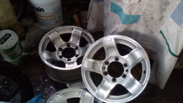 แม๊กกะบะJRDแท้ของเยอรมัน15x7. 5 et5 แม๊กกะบะJRDแท้ของเยอรมัน15x7. 5 et5