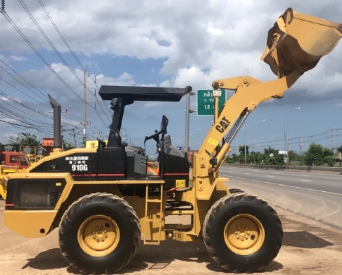 ขายรถตักล้อยาง CAT 910G (5,XXX ชั่วโมง) นำเข้าเองจากญี่ปุ่น สภาพพร้อมใช้ มีVDOการทำงานครับ ขายรถตักล้อยาง CAT 910G (5,XXX ชั่วโมง) นำเข้าเองจากญี่ปุ่น สภาพพร้อมใช้ มีVDOการทำงานครับ