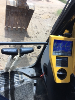 KOMATSU PC200-8 ไมล์3854ชม.เอกสารเล่มทะเบียนราคา 2,200,000