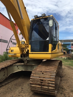 KOMATSU PC200-8 ไมล์3854ชม.เอกสารเล่มทะเบียนราคา 2,200,000