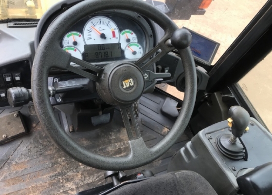 ขายรถตักล้อยาง CAT 924H แขนยาวพิเศษ นำเข้าเองจากญี่ปุ่น สภาพสวยพร้อมใช้ มีVDOการทำงานครับ ขายรถตักล้อยาง CAT 924H แขนยาวพิเศษ นำเข้าเองจากญี่ปุ่น สภาพสวยพร้อมใช้ มีVDOการทำงานครับ