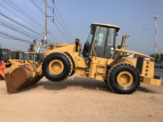 ขายรถตักล้อยาง CAT 950G นำเข้าเองจากญี่ปุ่น สภาพสวยพร้อมใช้งาน มีVDOการทำงานครับ ขายรถตักล้อยาง CAT 950G นำเข้าเองจากญี่ปุ่น สภาพสวยพร้อมใช้งาน มีVDOการทำงานครับ