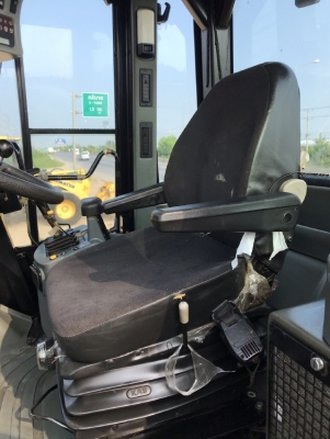 ขายรถตักล้อยาง CAT 950G นำเข้าเองจากญี่ปุ่น สภาพสวยพร้อมใช้งาน มีVDOการทำงานครับ ขายรถตักล้อยาง CAT 950G นำเข้าเองจากญี่ปุ่น สภาพสวยพร้อมใช้งาน มีVDOการทำงานครับ