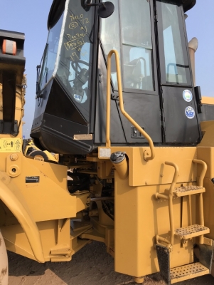 ขายรถตักล้อยาง CAT 950G นำเข้าเองจากญี่ปุ่น สภาพสวยพร้อมใช้งาน มีVDOการทำงานครับ ขายรถตักล้อยาง CAT 950G นำเข้าเองจากญี่ปุ่น สภาพสวยพร้อมใช้งาน มีVDOการทำงานครับ