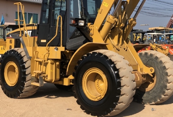 ขายรถตักล้อยาง CAT 950G นำเข้าเองจากญี่ปุ่น สภาพสวยพร้อมใช้งาน มีVDOการทำงานครับ ขายรถตักล้อยาง CAT 950G นำเข้าเองจากญี่ปุ่น สภาพสวยพร้อมใช้งาน มีVDOการทำงานครับ