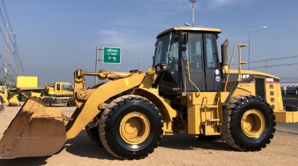 ขายรถตักล้อยาง CAT 950G นำเข้าเองจากญี่ปุ่น สภาพสวยพร้อมใช้งาน มีVDOการทำงานครับ ขายรถตักล้อยาง CAT 950G นำเข้าเองจากญี่ปุ่น สภาพสวยพร้อมใช้งาน มีVDOการทำงานครับ