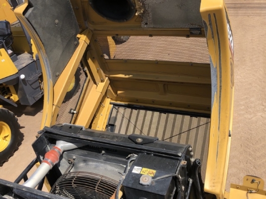 ขายรถตักล้อยาง CAT 962H นำเข้าเองจากญี่ปุ่น สภาพสวยพร้อมใช้ มีVDOการทำงานครับ ขายรถตักล้อยาง CAT 962H นำเข้าเองจากญี่ปุ่น สภาพสวยพร้อมใช้ มีVDOการทำงานครับ