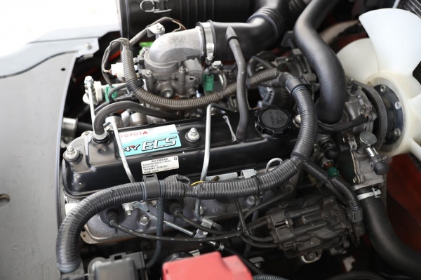 มาใหม่ Toyota 8FG20 ขนาดยก2ตัน เสาสูง3เมตร เครื่องยนต์เบนซิล สวย เดิมจากญี่ปุ่น