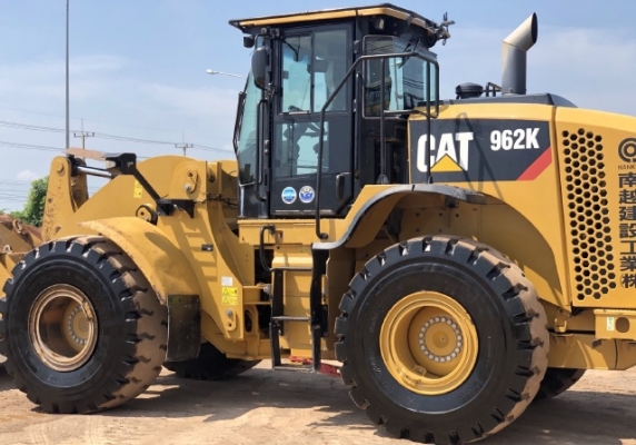 ขายรถตักล้อยาง CAT 962K ปี 2015 นำเข้าเองจากญี่ปุ่น สภาพสวยพร้อมใช้งาน มีVDOการทำงานครับ ขายรถตักล้อยาง CAT 962K ปี 2015 นำเข้าเองจากญี่ปุ่น สภาพสวยพร้อมใช้งาน มีVDOการทำงานครับ