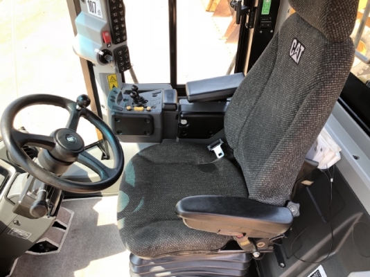 ขายรถตักล้อยาง CAT 962K ปี 2015 นำเข้าเองจากญี่ปุ่น สภาพสวยพร้อมใช้งาน มีVDOการทำงานครับ ขายรถตักล้อยาง CAT 962K ปี 2015 นำเข้าเองจากญี่ปุ่น สภาพสวยพร้อมใช้งาน มีVDOการทำงานครับ