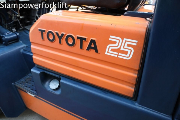 ขายถูกมาก Toyota 5FD25 งาเท ยก2.5ตัน เสาสูง4เมตร เครื่องยนต์ดีเซล รถพร้อมใช้งาน