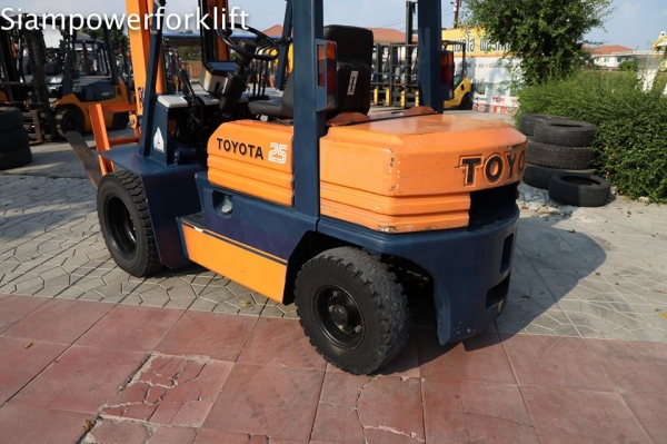 ขายถูกมาก Toyota 5FD25 งาเท ยก2.5ตัน เสาสูง4เมตร เครื่องยนต์ดีเซล รถพร้อมใช้งาน