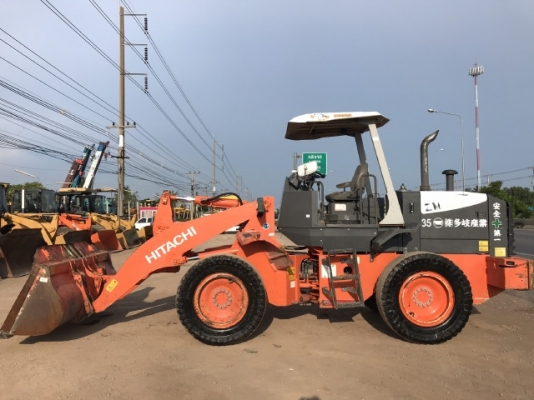 ขายรถตักล้อยาง HITACHI ZW100 ปี 2012 แขนยาวพิเศษ นำเข้าเองจากญี่ปุ่น สภาพสวยพร้อมใช้งาน มีVDOการทำงานครับ