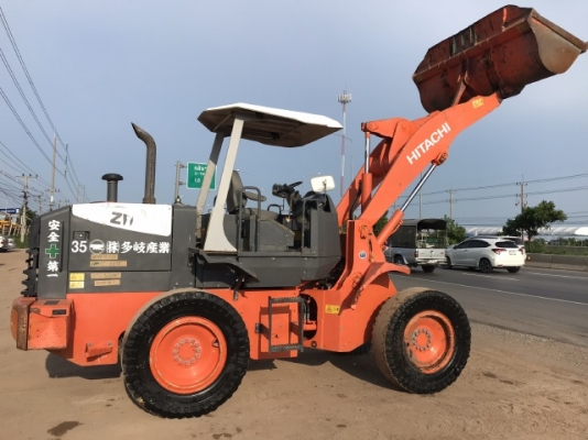 ขายรถตักล้อยาง HITACHI ZW100 ปี 2012 แขนยาวพิเศษ นำเข้าเองจากญี่ปุ่น สภาพสวยพร้อมใช้งาน มีVDOการทำงานครับ ขายรถตักล้อยาง HITACHI ZW100 ปี 2012 แขนยาวพิเศษ นำเข้าเองจากญี่ปุ่น สภาพสวยพร้อมใช้งาน มีVDOการทำงานครับ