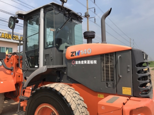 ขายรถตักล้อยาง HITACHI ZW140 (เท่าเทียบ WA200-6) ปี 2013 นำเข้าจากญี่ปุ่น สภาพสวยพร้อมใช้ มีVDOการทำงานครับ ขายรถตักล้อยาง HITACHI ZW140 (เท่าเทียบ WA200-6) ปี 2013 นำเข้าจากญี่ปุ่น สภาพสวยพร้อมใช้ มีVDOการทำงานครับ