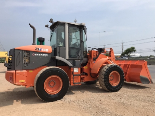 ขายรถตักล้อยาง HITACHI ZW140 (เท่าเทียบ WA200-6) ปี 2013 นำเข้าจากญี่ปุ่น สภาพสวยพร้อมใช้ มีVDOการทำงานครับ ขายรถตักล้อยาง HITACHI ZW140 (เท่าเทียบ WA200-6) ปี 2013 นำเข้าจากญี่ปุ่น สภาพสวยพร้อมใช้ มีVDOการทำงานครับ