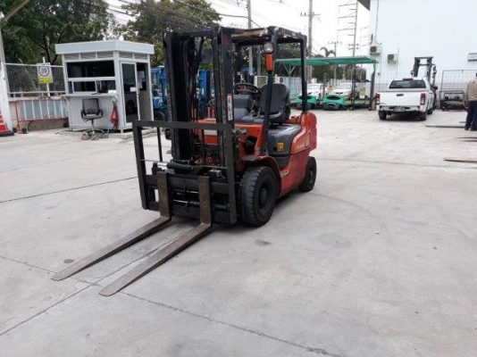 Mitsubishi FD25NT ปี2012 ฟอร์คลิฟต์ 2.5 ตัน ดีเซล โทร. 080-6565422 (หนิง)