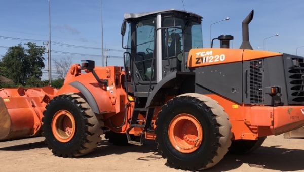 ขายรถตักล้อยาง HITACHI ZW220 นำเข้าเองจากญี่ปุ่น สภาพสวยพร้อมใช้ มีVDOการทำงานครับ ขายรถตักล้อยาง HITACHI ZW220 นำเข้าเองจากญี่ปุ่น สภาพสวยพร้อมใช้ มีVDOการทำงานครับ