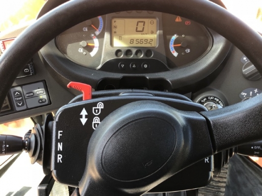 ขายรถตักล้อยาง HITACHI ZW220 นำเข้าเองจากญี่ปุ่น สภาพสวยพร้อมใช้ มีVDOการทำงานครับ ขายรถตักล้อยาง HITACHI ZW220 นำเข้าเองจากญี่ปุ่น สภาพสวยพร้อมใช้ มีVDOการทำงานครับ