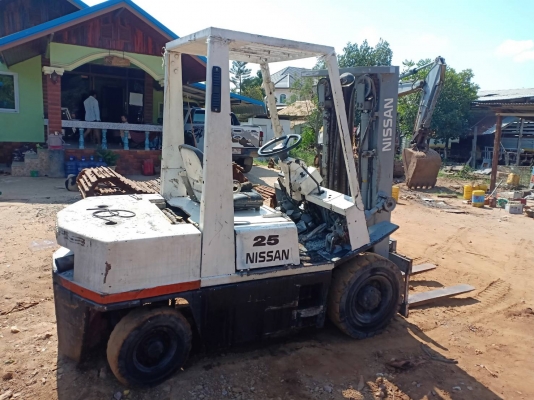 ขายรถโฟอร์คลิฟต์ NISSUN 2.5 ตัน พร้อมใช้