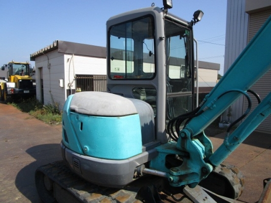 KOBELCO SK40SR-2 ปี2001 นำเข้าจากญี่ปุ่น  โทร. 080-6565422 (หนิง)