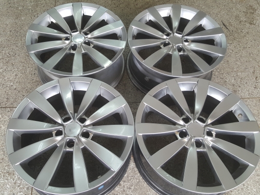 ล้อแม็กขอบ18 5รู112 ติดออดี้TT สีไฮเปอ 18&quot;x8&quot;ET35 ราคา15000 โทร0814596356