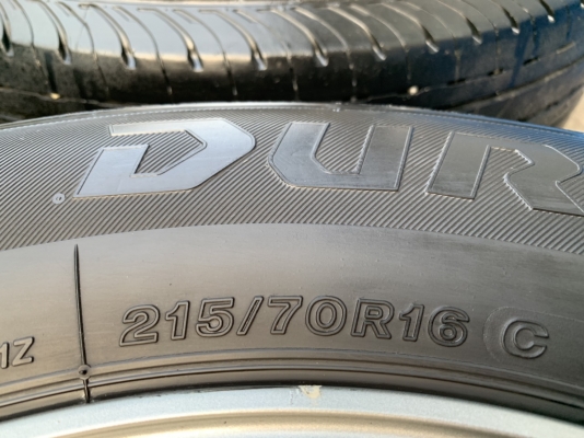 ล้อแม็ก Toyota Vigo Champ สีเทาดำ ขอบ 16 พร้อมยาง 215-70-16 Bridgestone ปลายปี 15