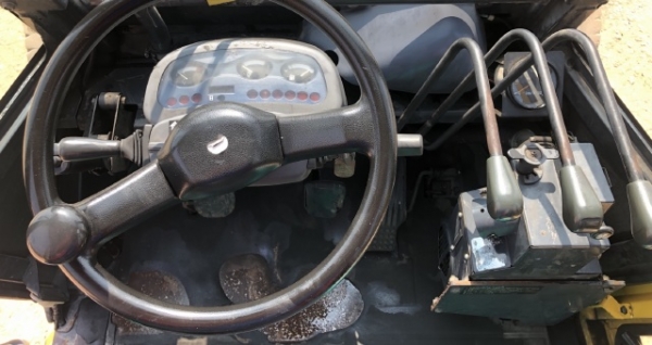 ขายรถตักล้อยาง KOMATSU SD30-6 ปี 2006 นำเข้าเองจากญี่ปุ่น สภาพสวยพร้อมใช้งาน มีVDOการทำงานครับ ขายรถตักล้อยาง KOMATSU SD30-6 ปี 2006 นำเข้าเองจากญี่ปุ่น สภาพสวยพร้อมใช้งาน มีVDOการทำงานครับ